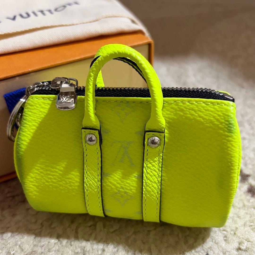 ネオンイエロー ミニバッグ型キーホルダー