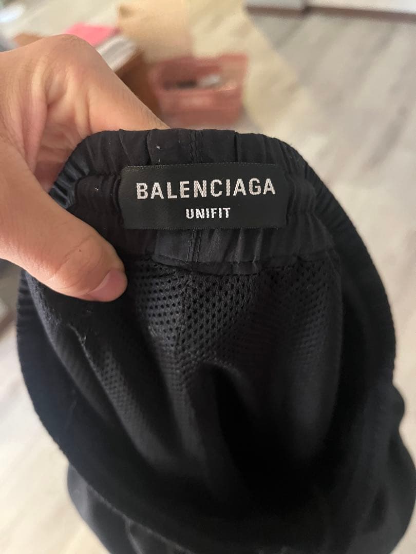 BALENCIAGA ブラックジャージパンツ