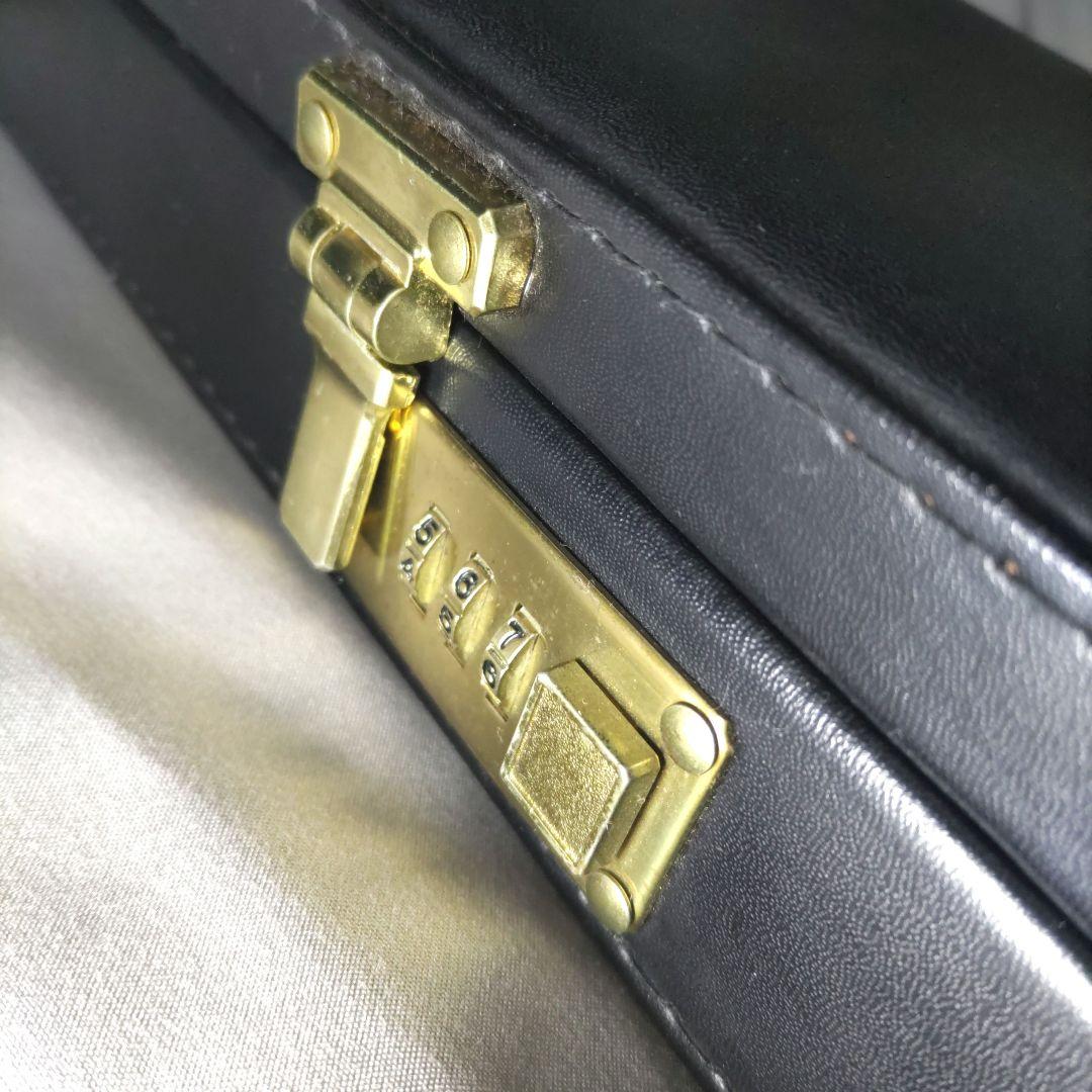 美品Helmstetterビリヤード キュー ケース.チップ.シャフトクリーナー