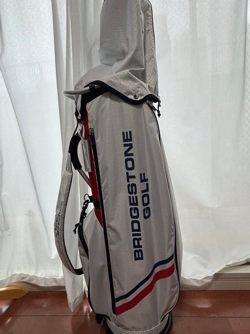 BRIDGESTONE ゴルフバッグ 超軽量　ホワイト/レッド
