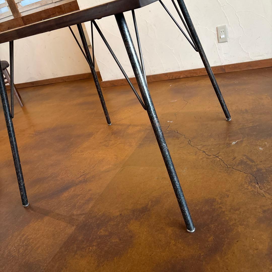 BIMAKES天然木とアイアンのダイニングテーブル　Ａ