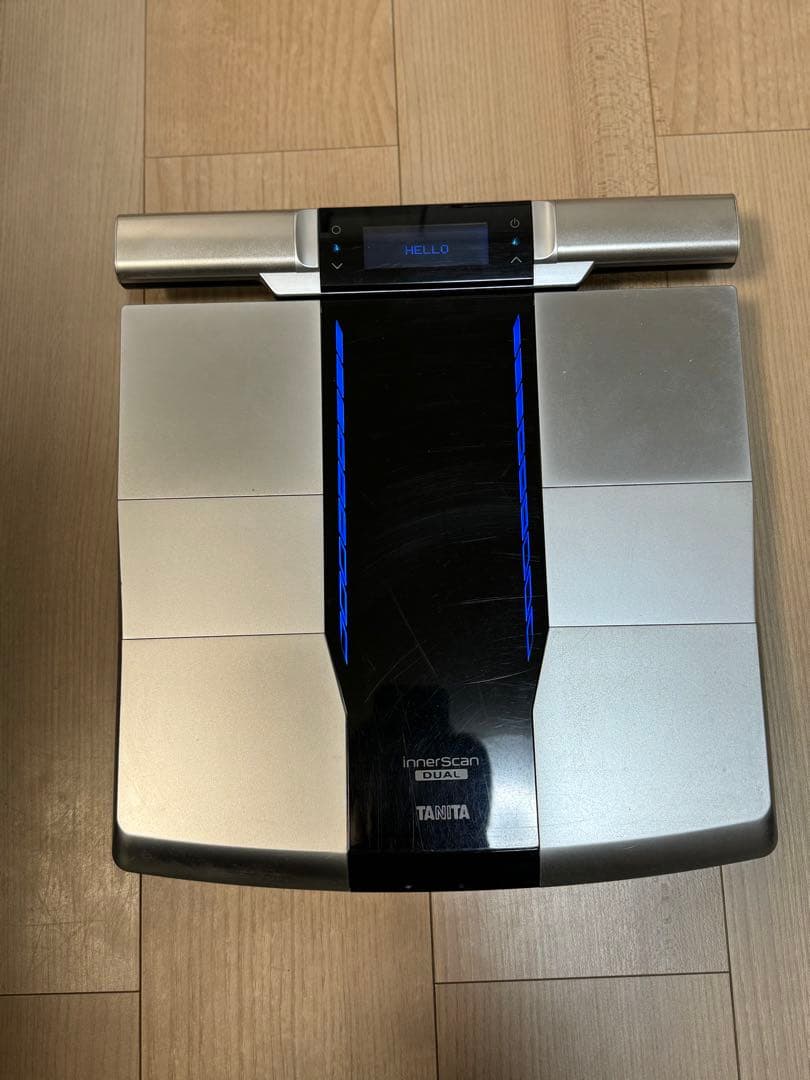 ※R様※ タニタ インナースキャン 体脂肪計 シルバー/ブラック