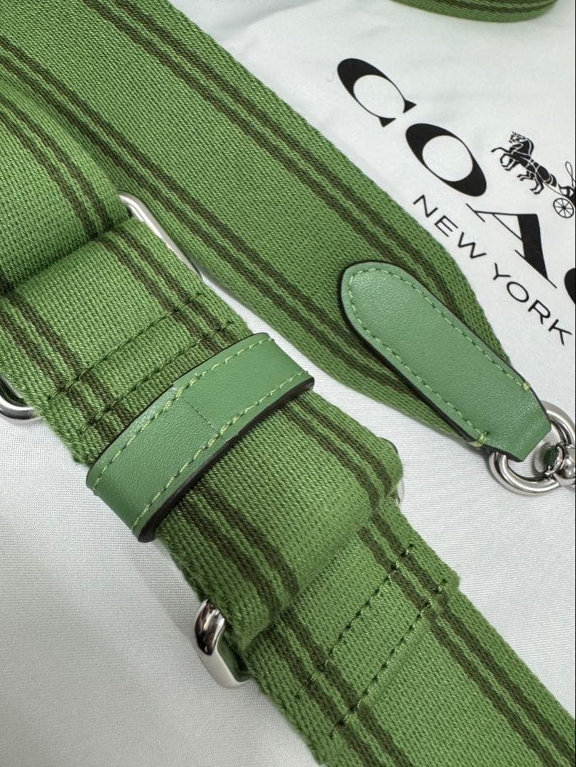 極美品 COACH めるる着用モデル カーゴトート 2way バッグ　34