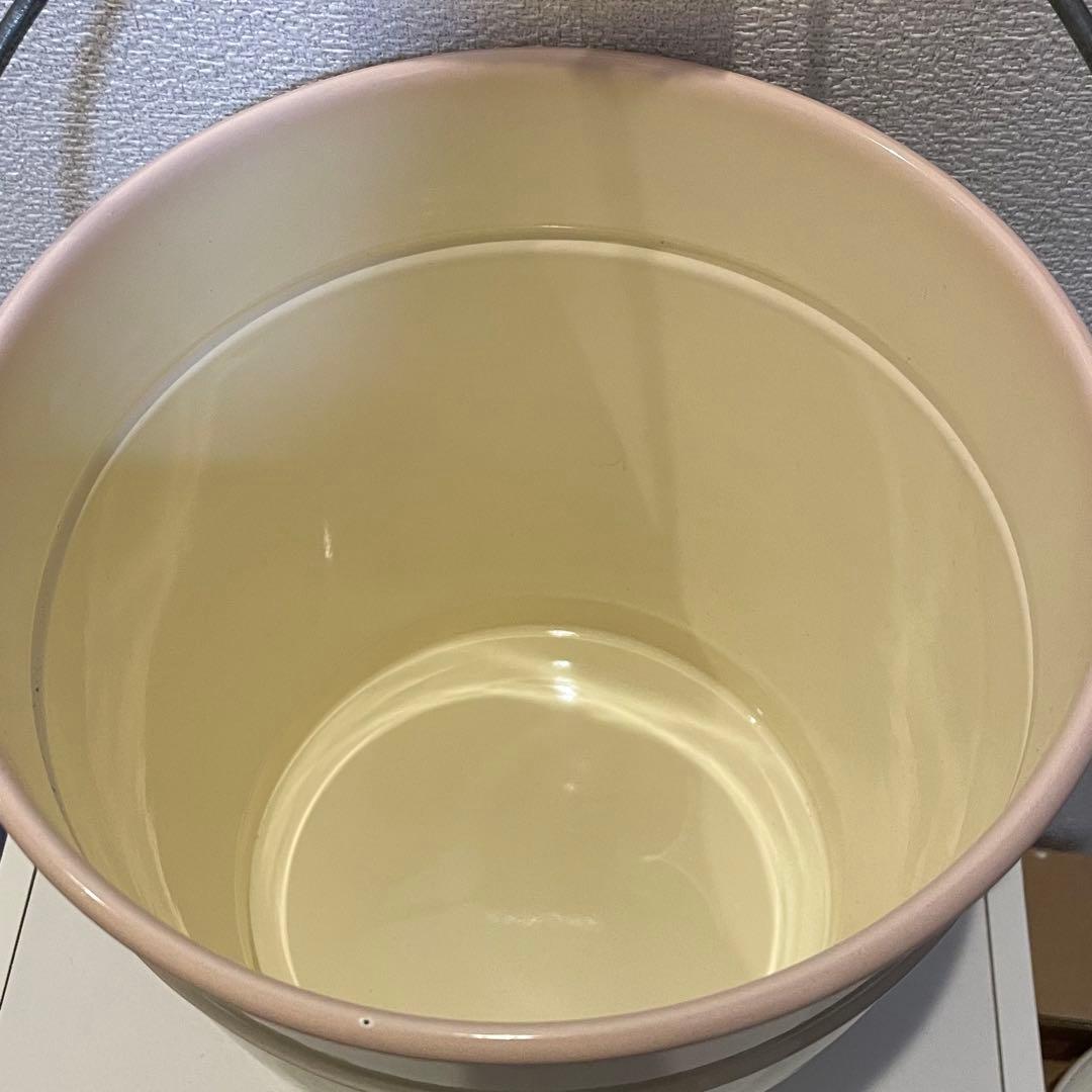 イマンダイアナローズ　蓋付きバケツ　　新品未使用　廃盤　レア　ホーロー