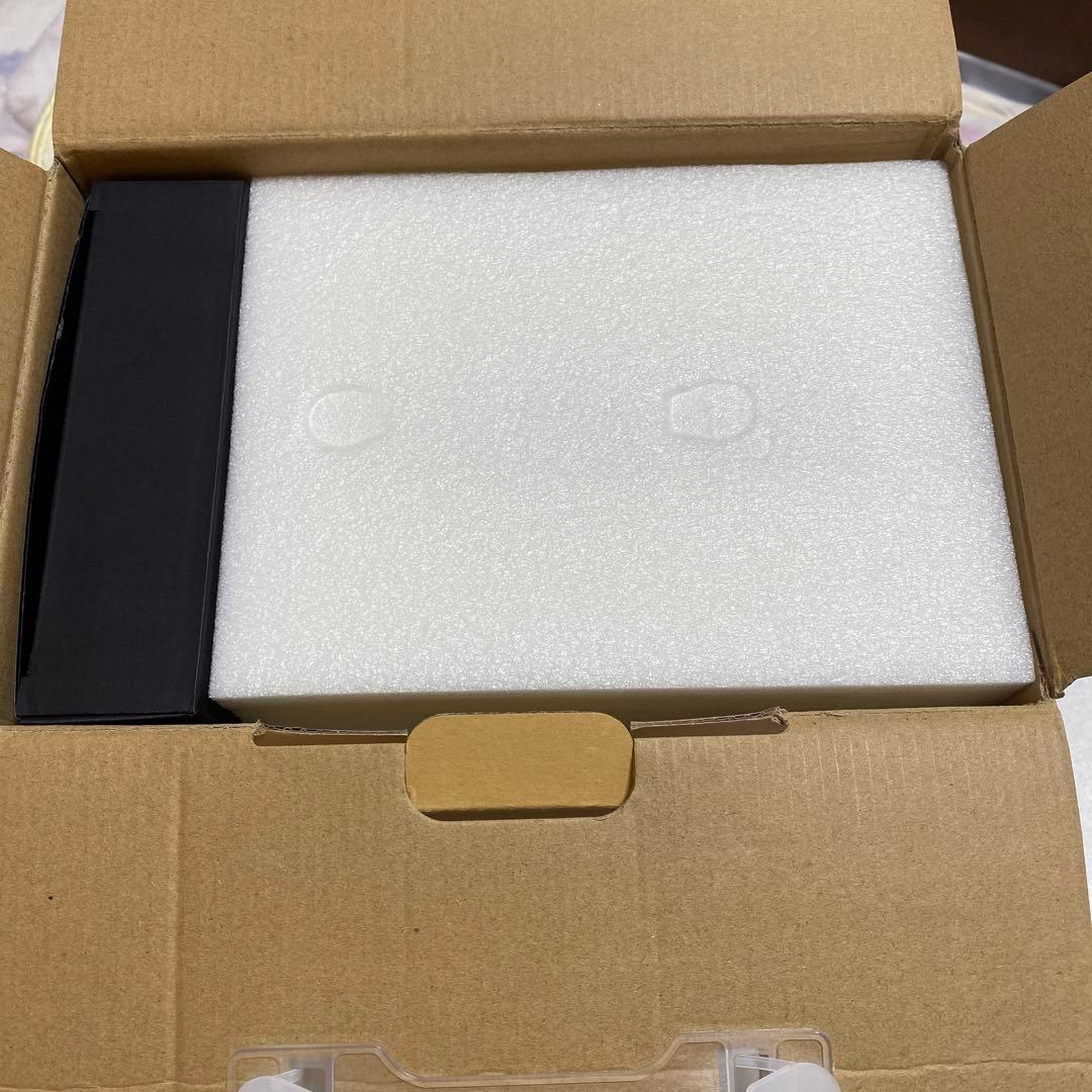 英*様 送料無料 EENOUR P200 ポータブル電源 200Wh 200