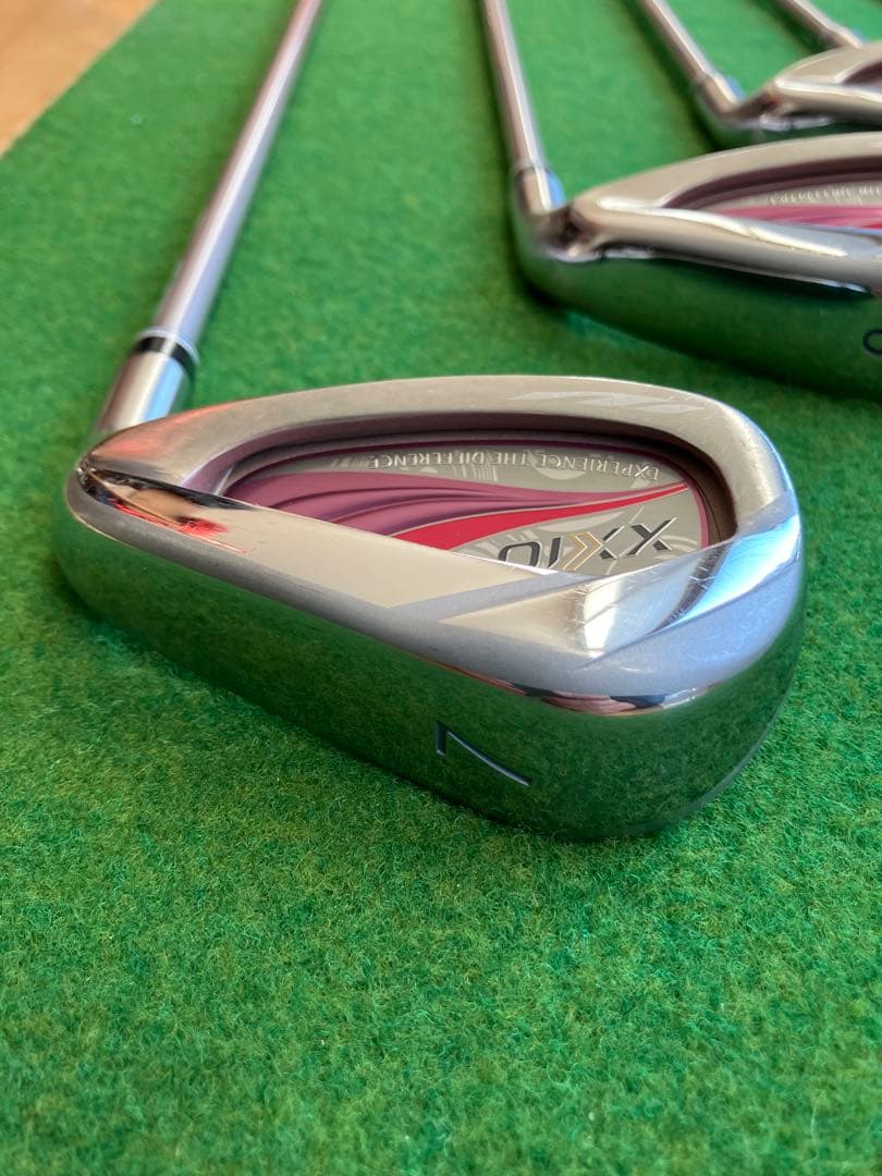ゼクシオ11 ドライバーアイアンセット レディース1W 7-9 P S