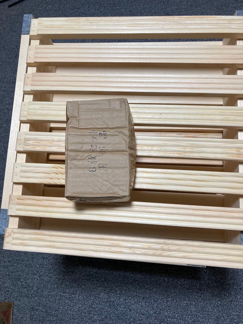 ベッドフレーム パレットベッド 自由に組み換え 軽量 フレーム パイン材 すのこ