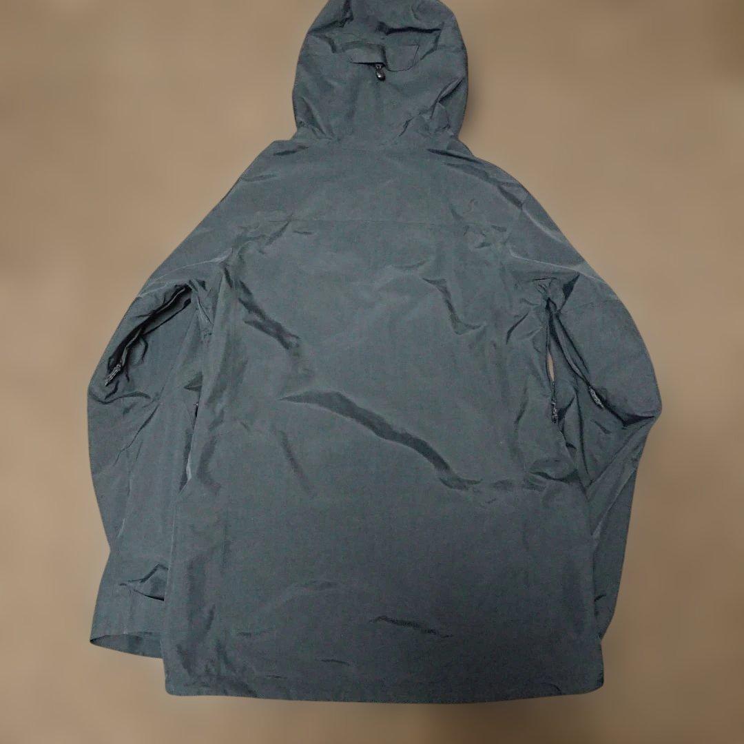 送料無料【BURTON】GORE-TEX スノボジャケット M ブラック