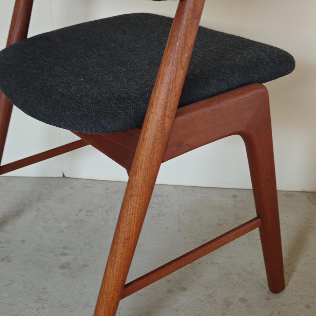 北欧ヴィンテージ　ネイルチェア　カイ・クリスチャンセン　model.32