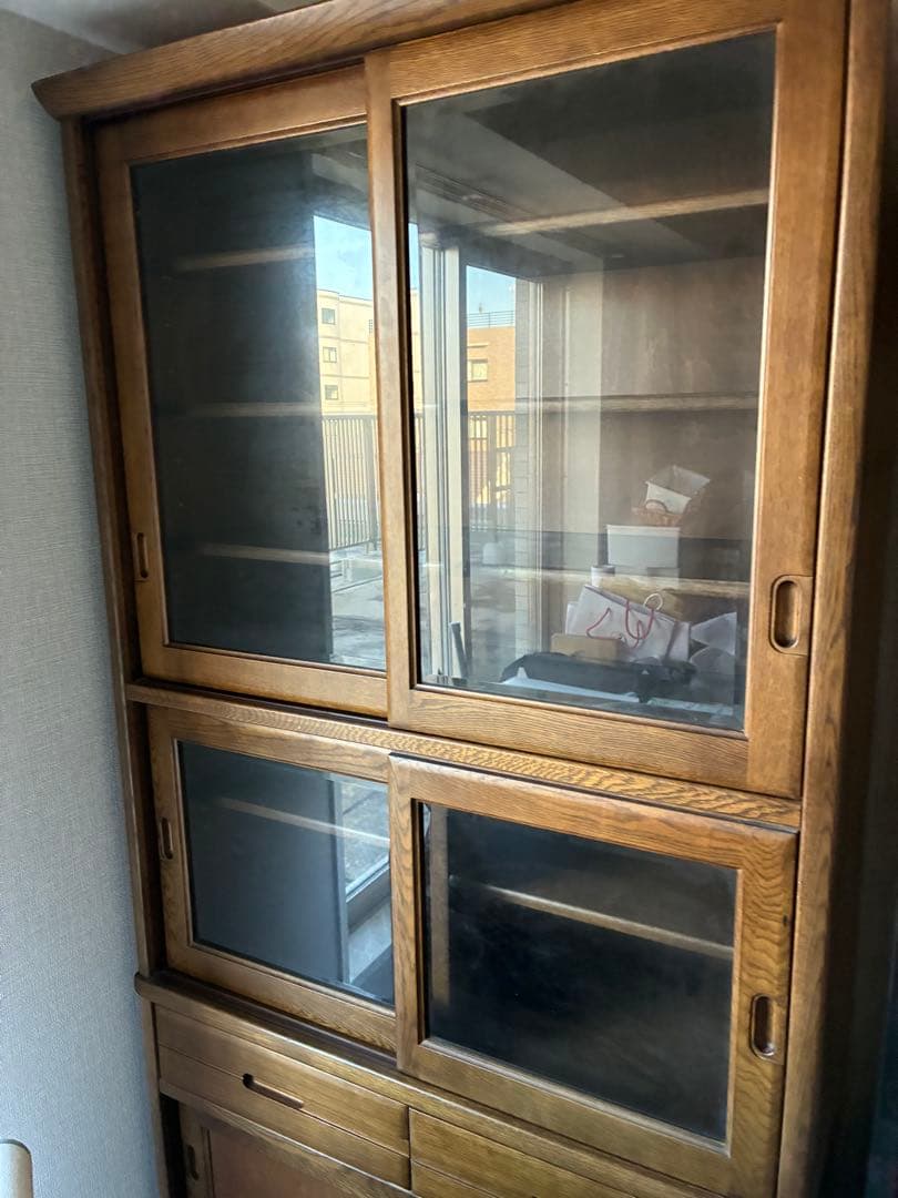 カリモク家具　食器棚　引き戸　karimoku