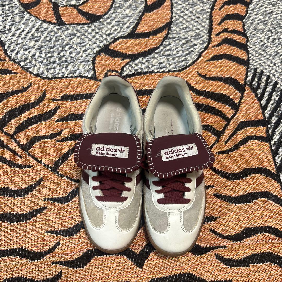 adidas ウェールズボナー