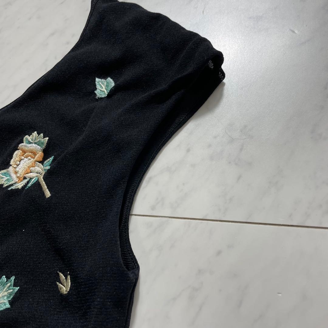 Vivienne Tam ノースリーブトップス 花柄刺繍 パワーネット 黒