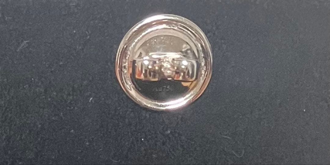 GRAFF ダイヤモンドスタッドピアス　エメラルドカット