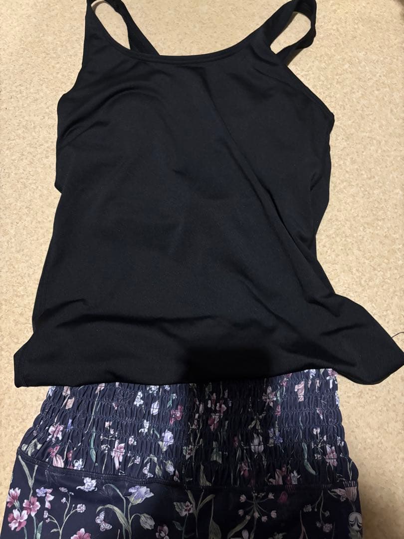 ヨガウェア 花柄パンツのみ