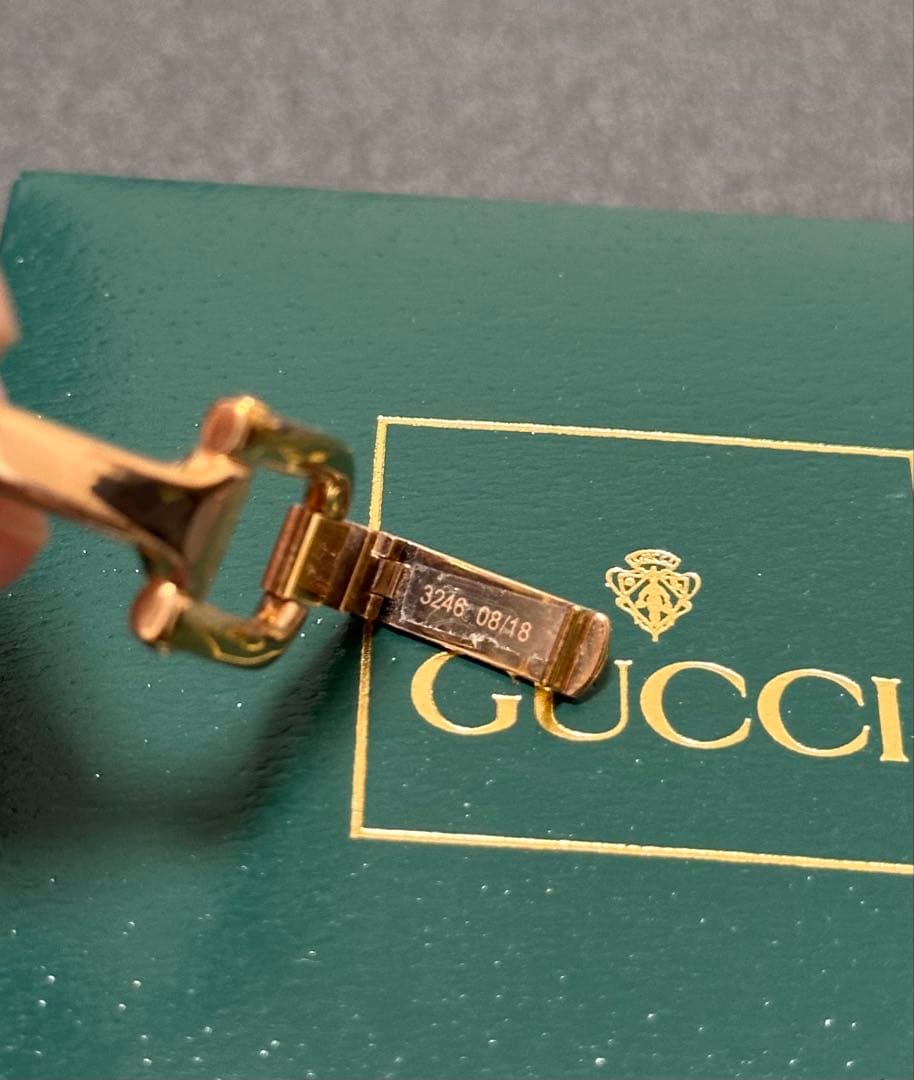 極美品 グッチ 腕時計 バングルウォッチ1500L ゴールド 1Pダイヤ文字盤