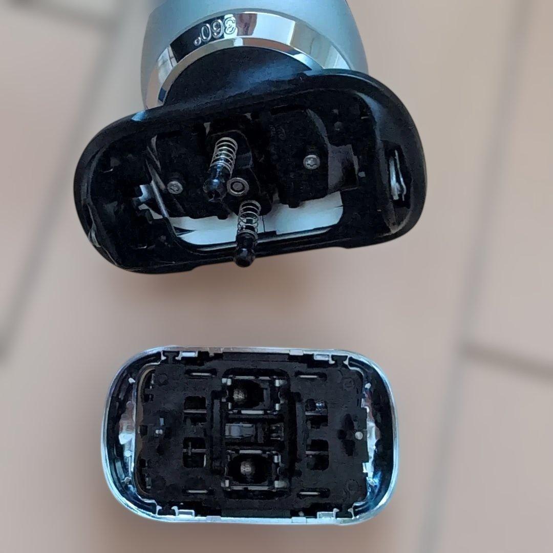 ​【洗浄液6個付！】ブラウン シリーズ7 70-S7001cc