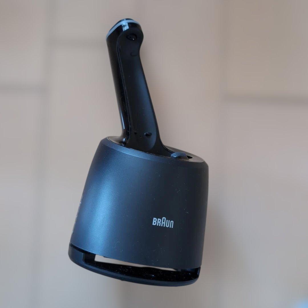 ​【洗浄液6個付！】ブラウン シリーズ7 70-S7001cc