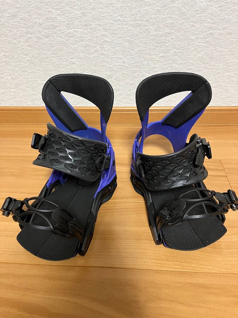 SALOMON HOLOGRAM ブルー　数回使用23-24