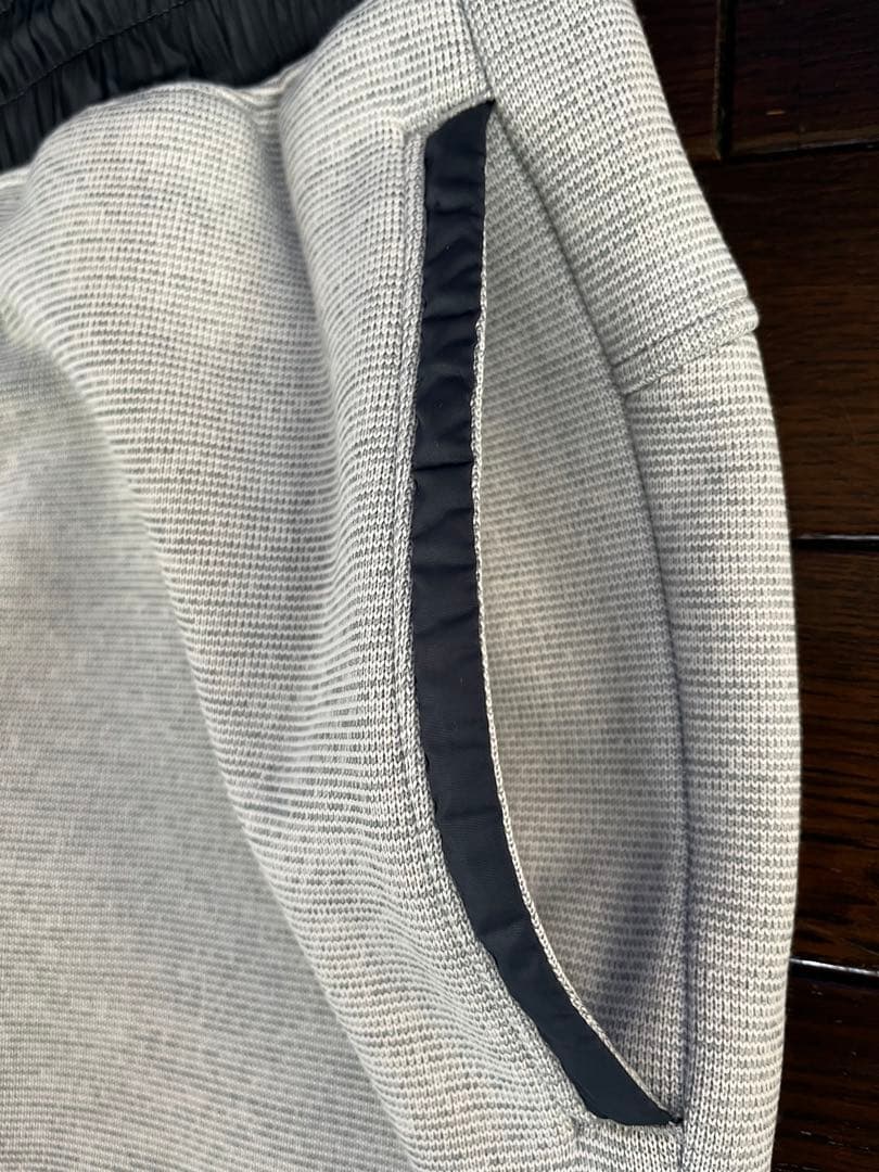 アンダーアーマーUNDER ARMOUR トレーニングウェア 上下2点セット