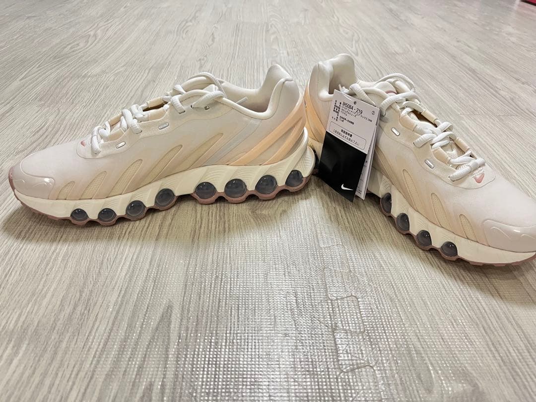 Nike AIRMAXDN8 新品タグ付き