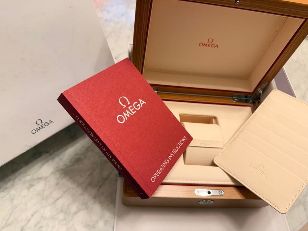 オメガ　OMEGA 純正ボックス　時計　箱　付属品