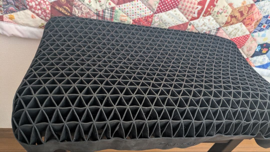 ヒツジのいらない枕　至極　使用は極小　カバー付き　おまとめ割あります。