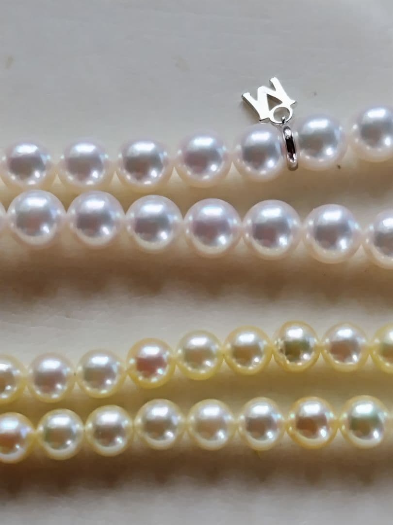 ２点になります。K18 アコヤ真珠ベビーパール　ネックレス