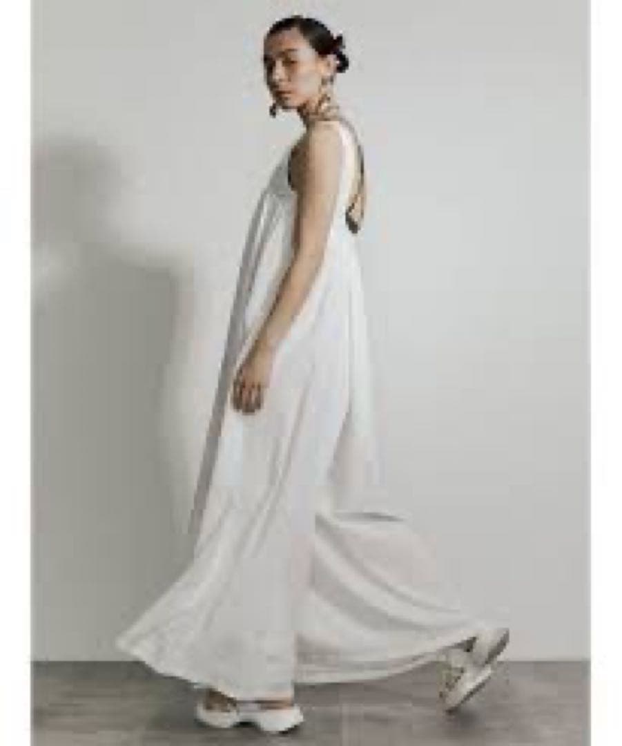 アンスリード ボリュームギャザーオールインワン