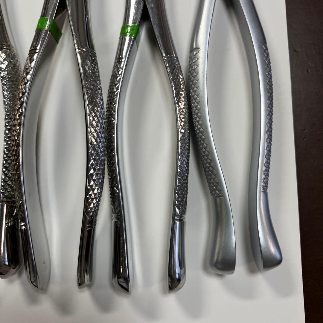 鉗子　【歯科医院】