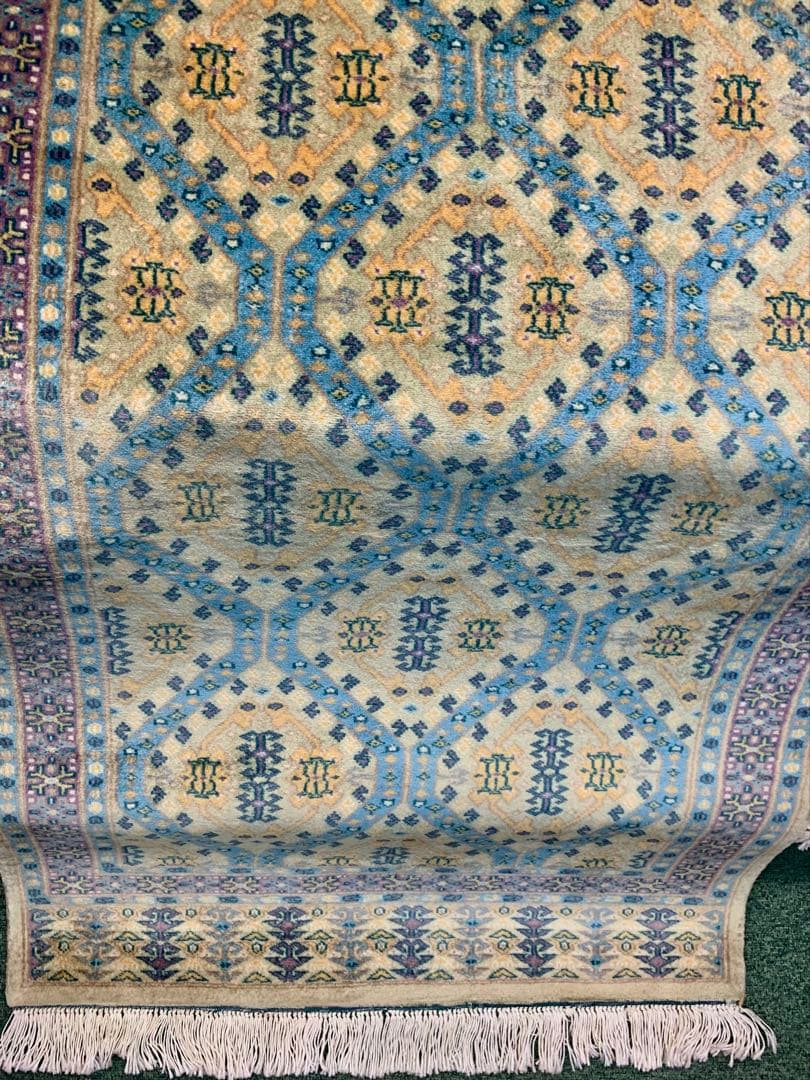 パキスタン産ハイノットラグ / サイズ：80x135cm …. ..p24