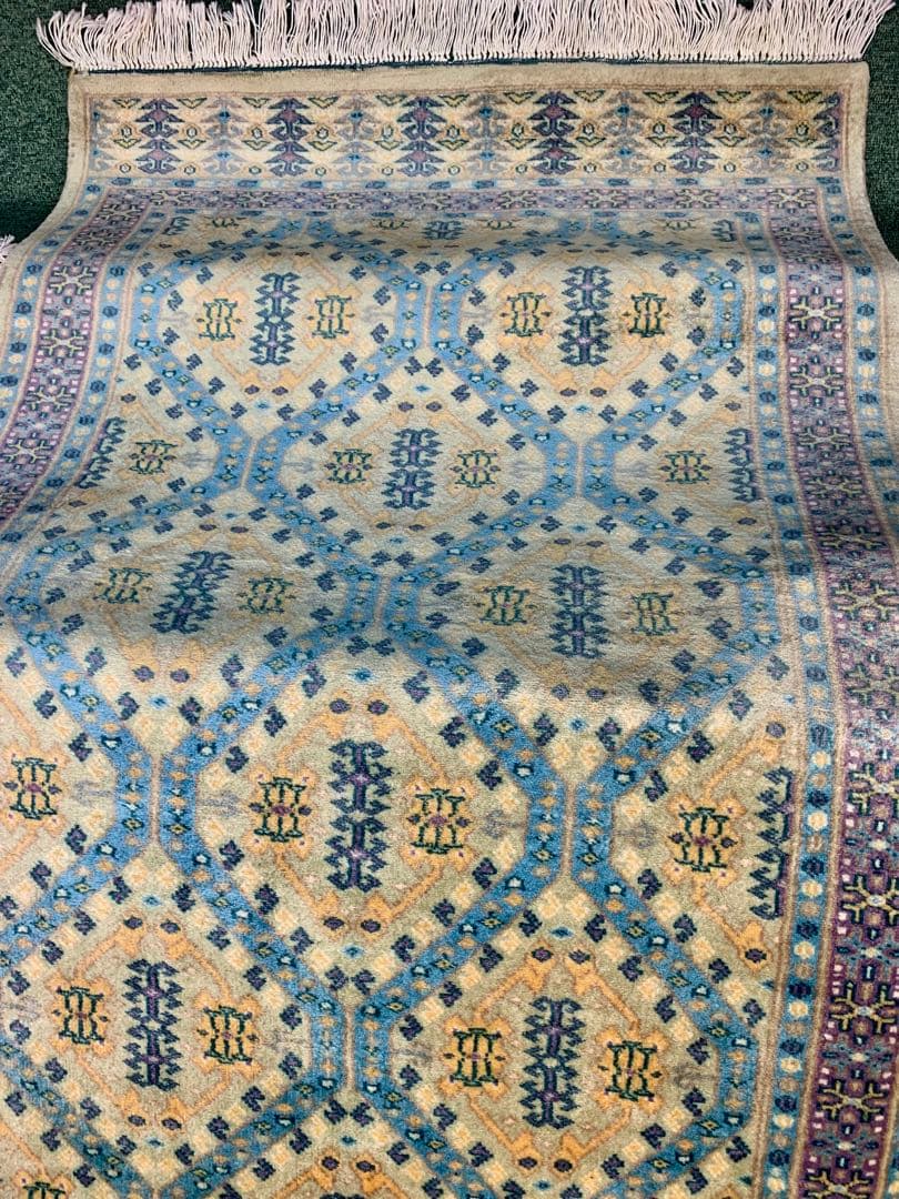 パキスタン産ハイノットラグ / サイズ：80x135cm …. ..p24