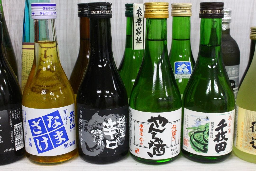 ▲超大量☆ 未開栓/古酒 35本セット 日本酒 地酒 小瓶 大吟醸等