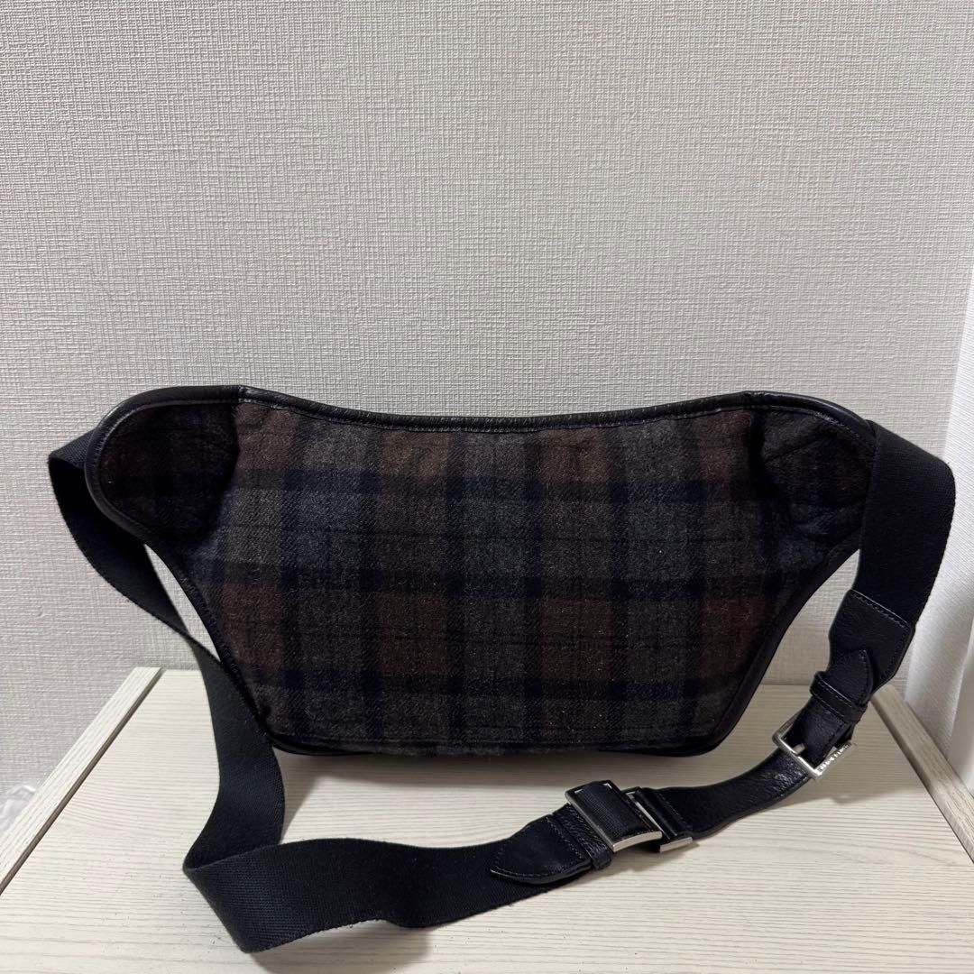 【レア品】【新品同様】バーバリー　ブラックレーベル ボディバッグ ツイード