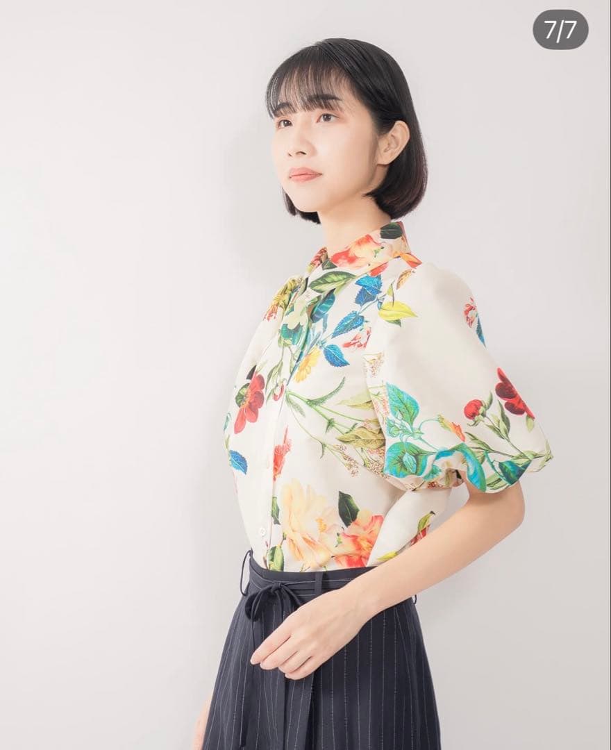 ロイスクレヨン、デインティフラワーシャツ