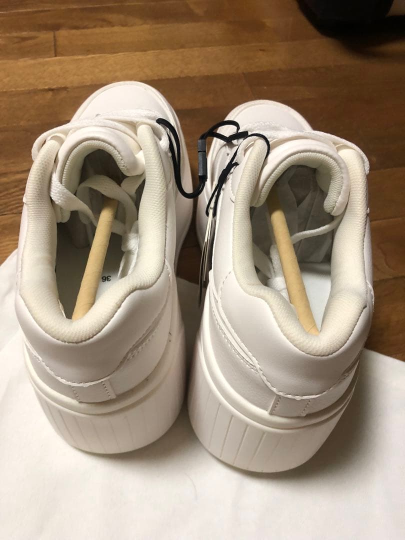 ZARA フラットフォームソールスニーカー