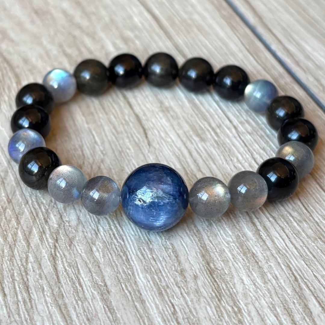未来を見通す石で成功を収める　パワーストーンブレスレット/カイヤナイト・ラブラド