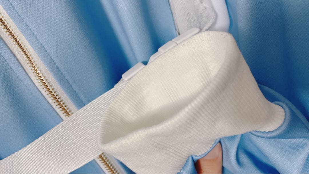 ililil ぬた。コラボ　フード付きフリルジャージ　中古