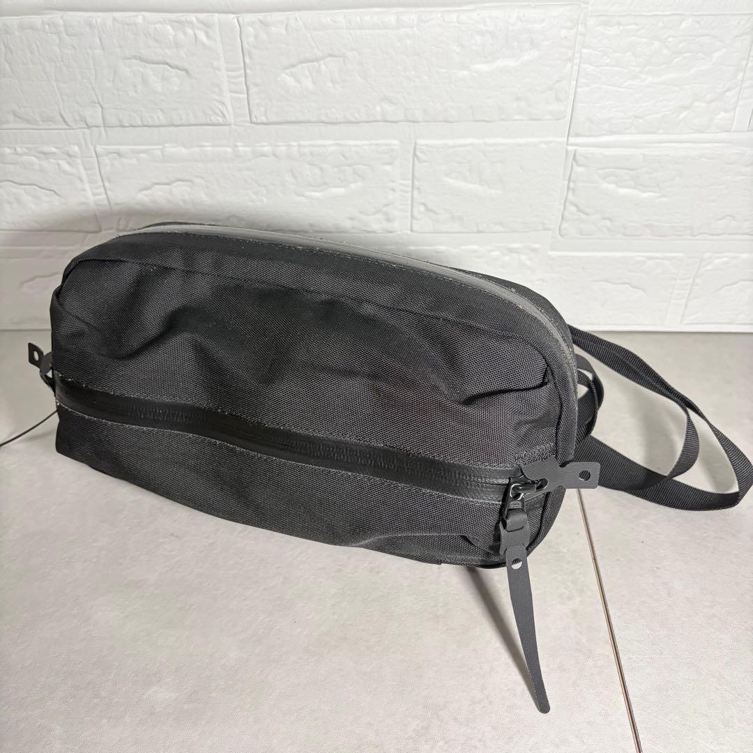 BLACK EMBER TKS ボディバッグ スリングバッグ ブラック 黒