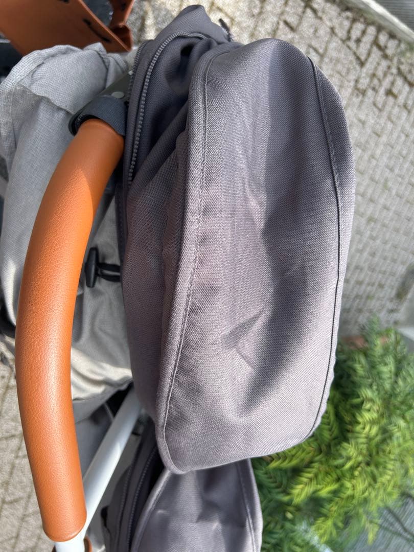 ダブルベビーカー グレー 5点式シートベルト ココダブル