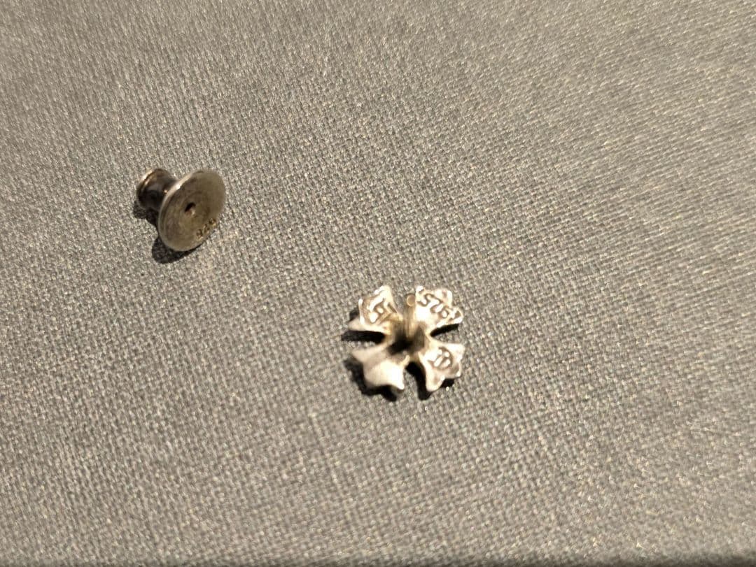 一時値下 クロムハーツ　CHプラススタッドwithダイヤモンド