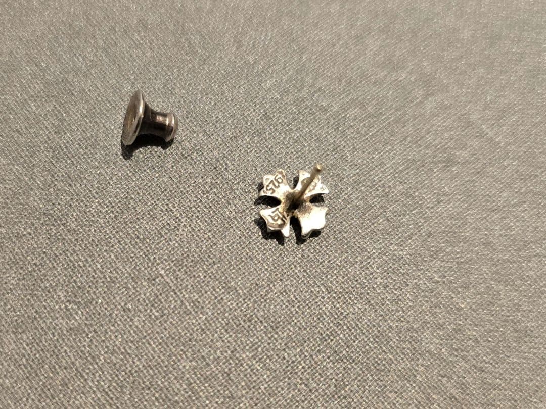 一時値下 クロムハーツ　CHプラススタッドwithダイヤモンド