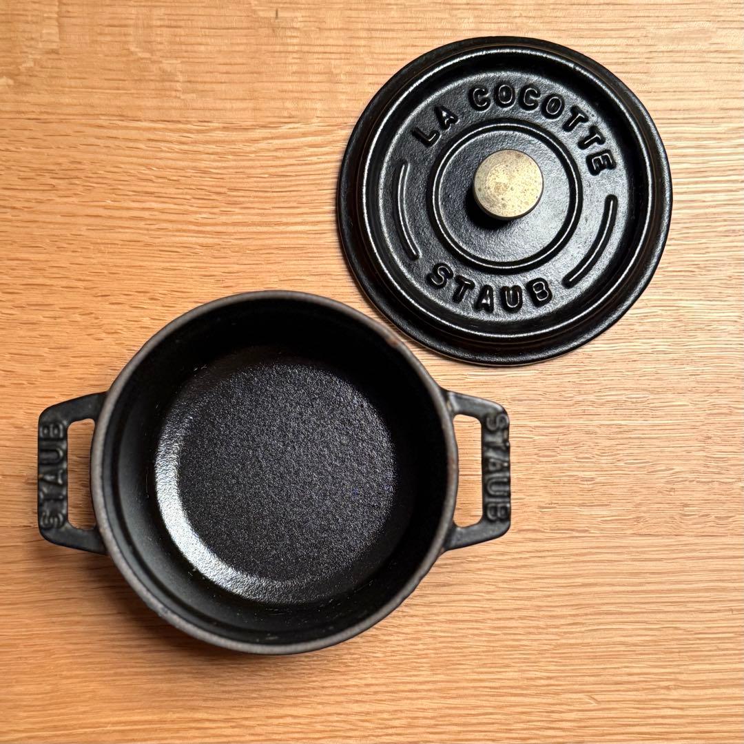 ［未使用］ストウブ STAUB ピコ ココット ラウンド10㎝　黒