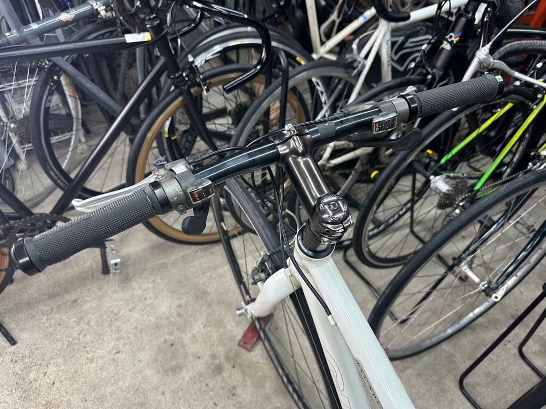 エスケープR3.1基本分解発送送料無料！近県の方完成車直接配送等ご相談ください！