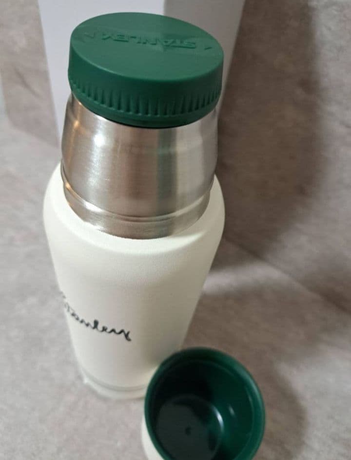 韓国 スターバックス スタンレー 水筒 コップ付 保温保温 503ml