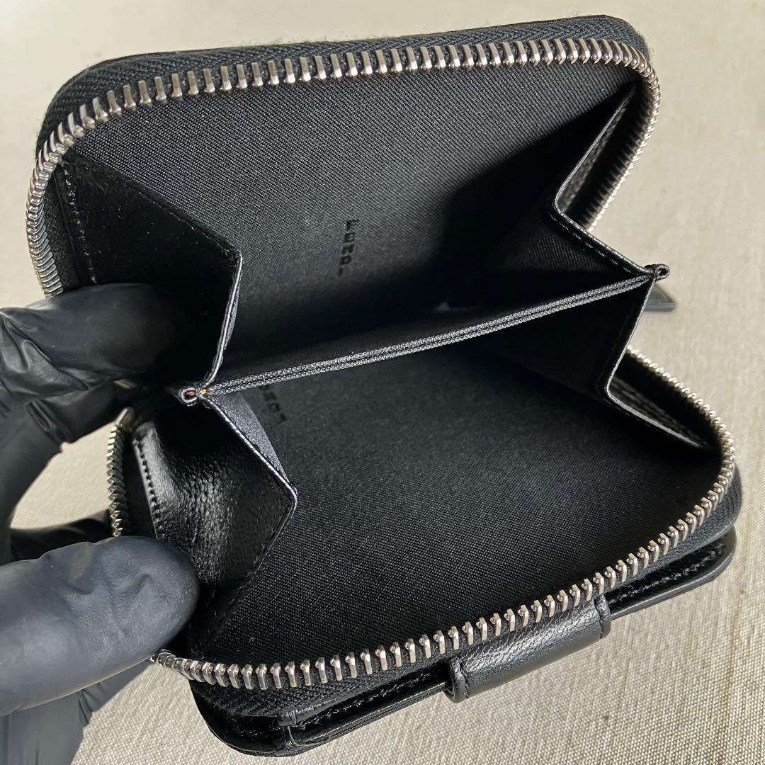 Fendi Compact Multi Wallet Blackフェンディ 財布