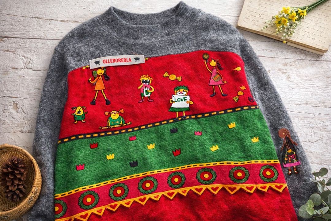 美品＊アルベロベロ　カラフル刺繍×切替デザイン　遊び心あふれるニット　アンゴラ混