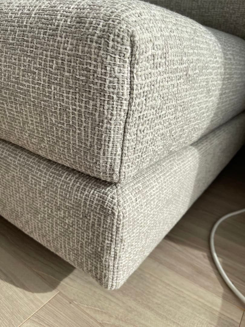 アルフレックスA•SOFA es 100 アームレスソファ(2台ある内の2台目)