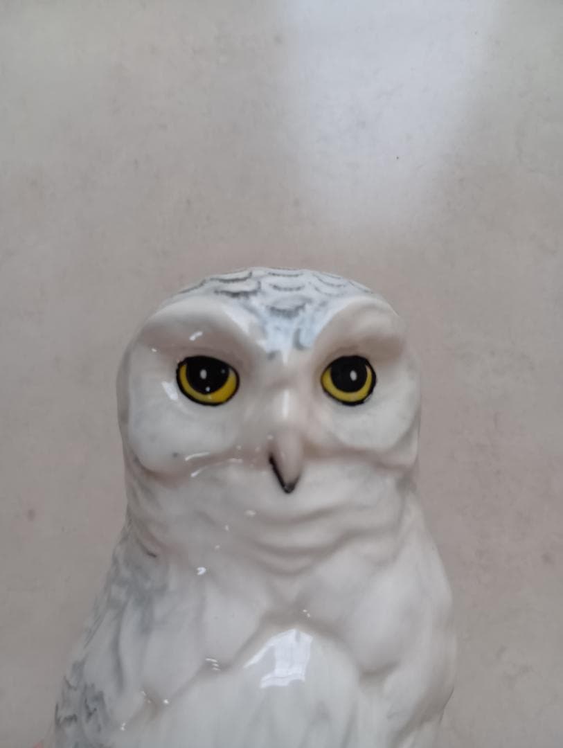   白ふくろう陶器置物 フィギュリン