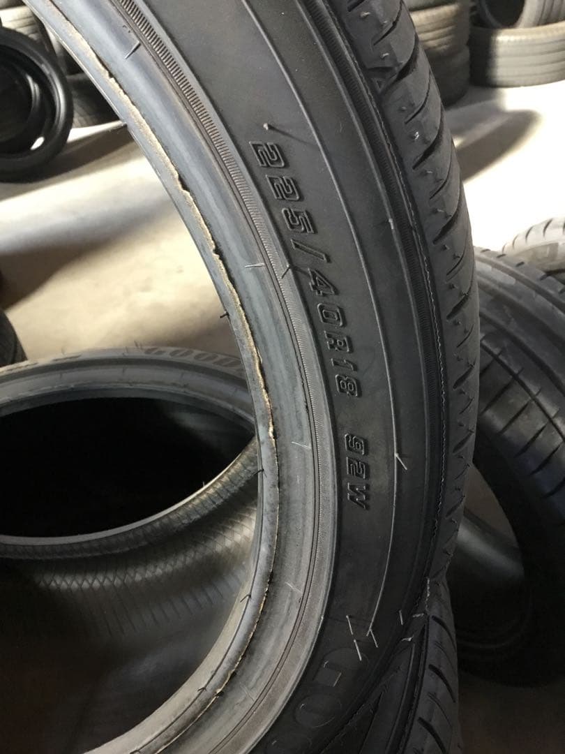 225/40R18 マルチグリップタイヤ