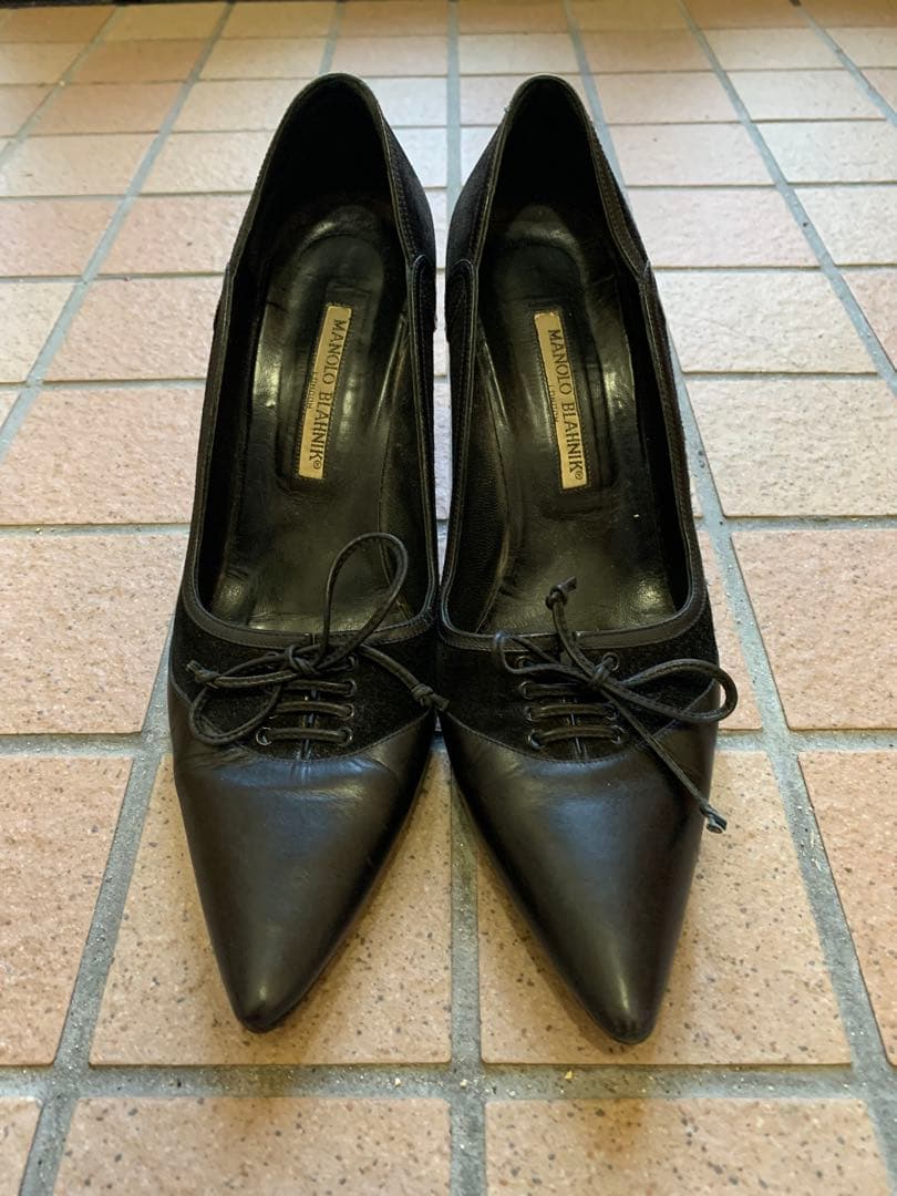 マノロブラニク　Manolo Blahnik